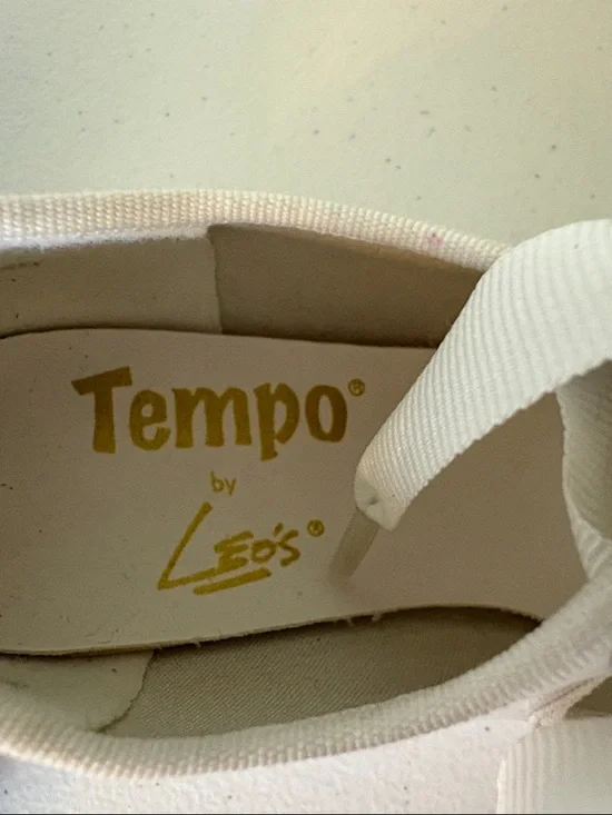 Girls White Tap Shoes with ribbon ties Tempo by Leo’s brand - Picture 2 of 8